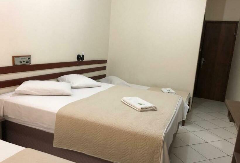 Quarto Triplo Estandar, De Minas