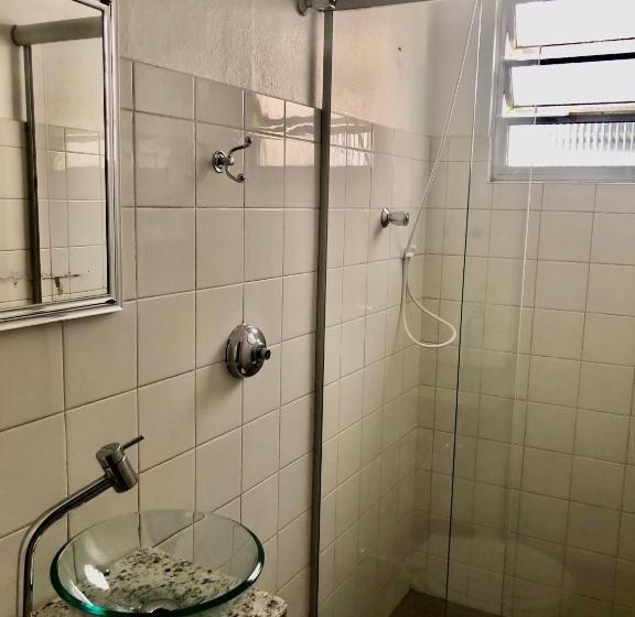 Quarto Estandar, De Minas