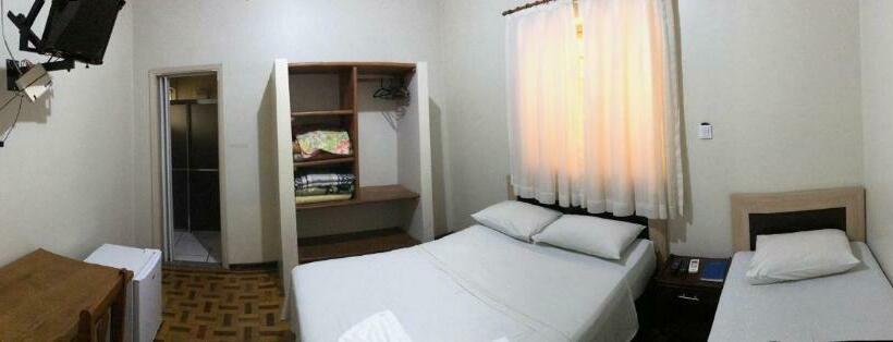 标准三人间, Figueira Palace