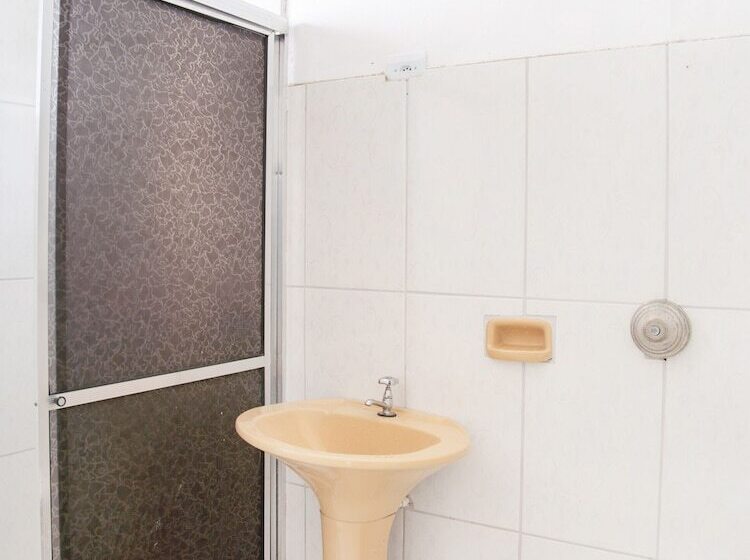 스탠다드 트리플 룸, Guarany