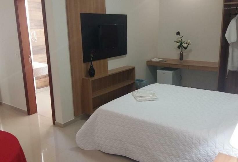 高级房间带漩涡浴缸, Guines Palace