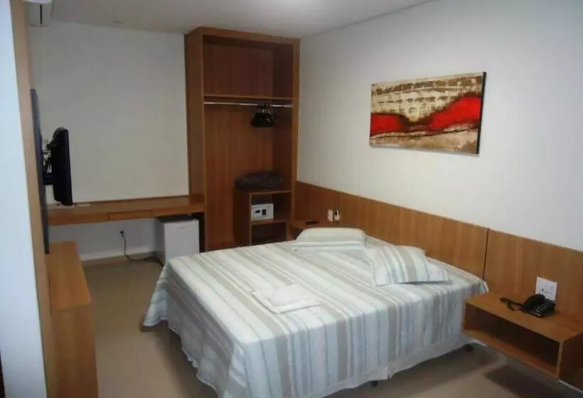 デラックスルーム, Guines Palace