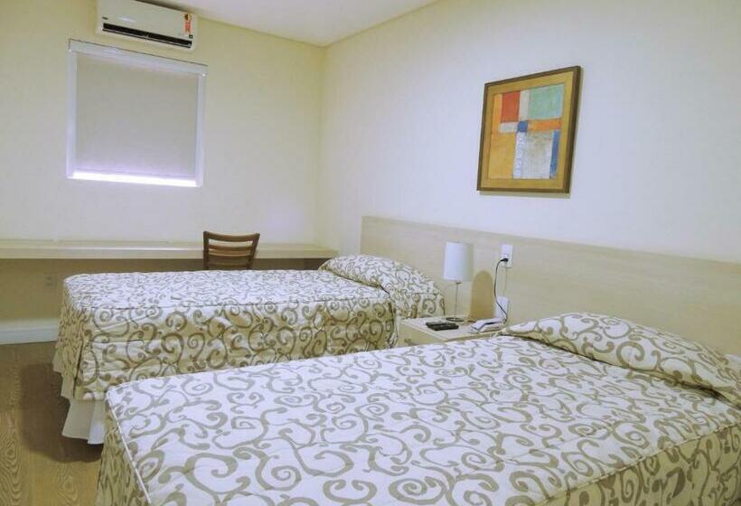 スーペリアールーム, Hetropolis