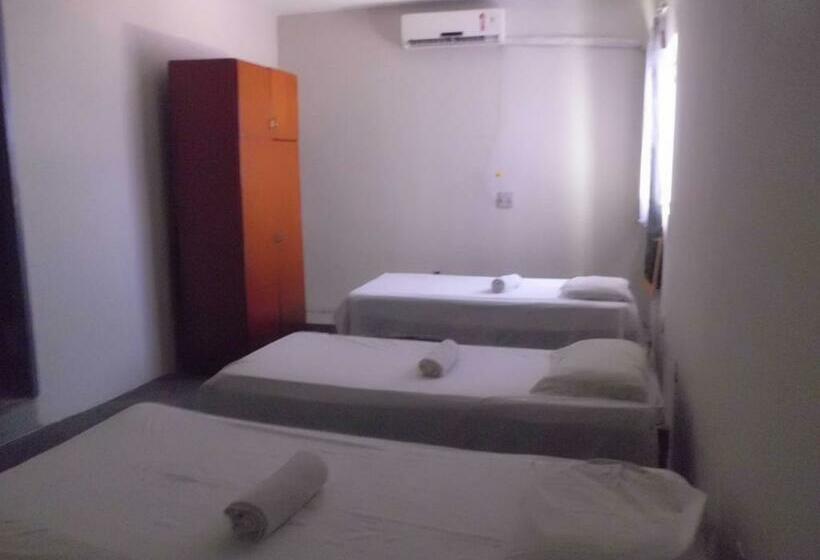 Quarto Triplo Estandar, Masuka Center