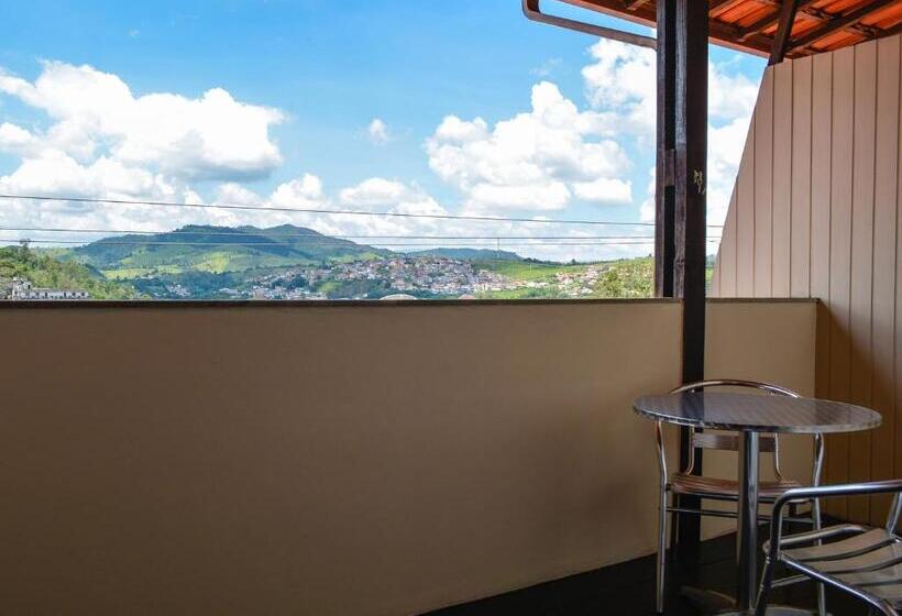 四人高级间, Real São Lourenço