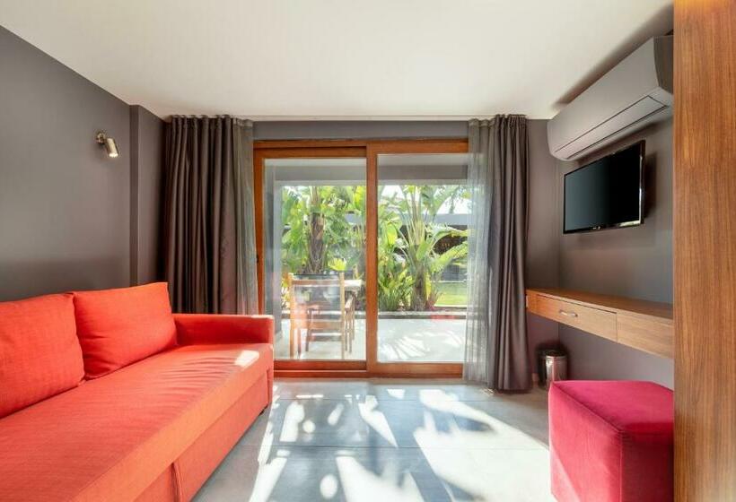 스위트 킹사이즈 침대, Galano Suites Alaçatı