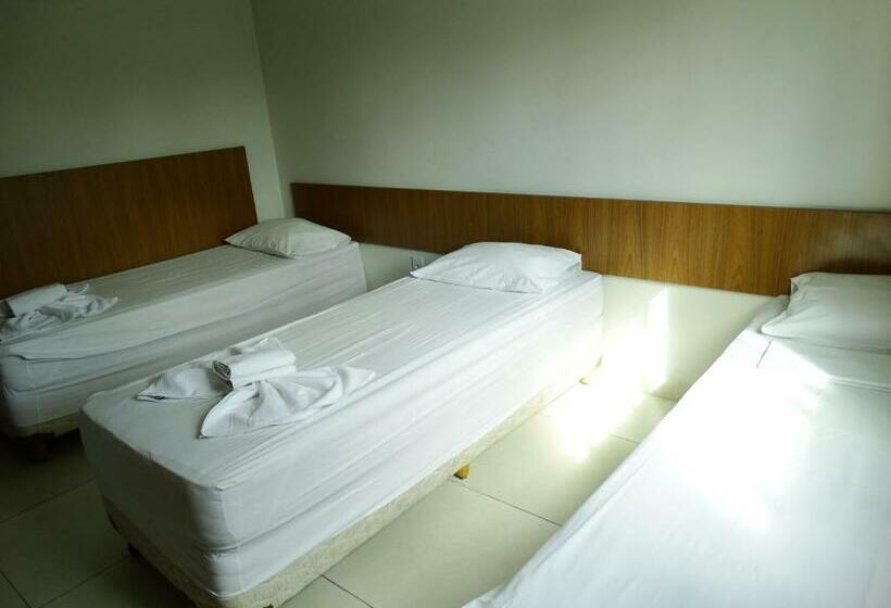 Standard Quadruple Room, Mariba S Pousada