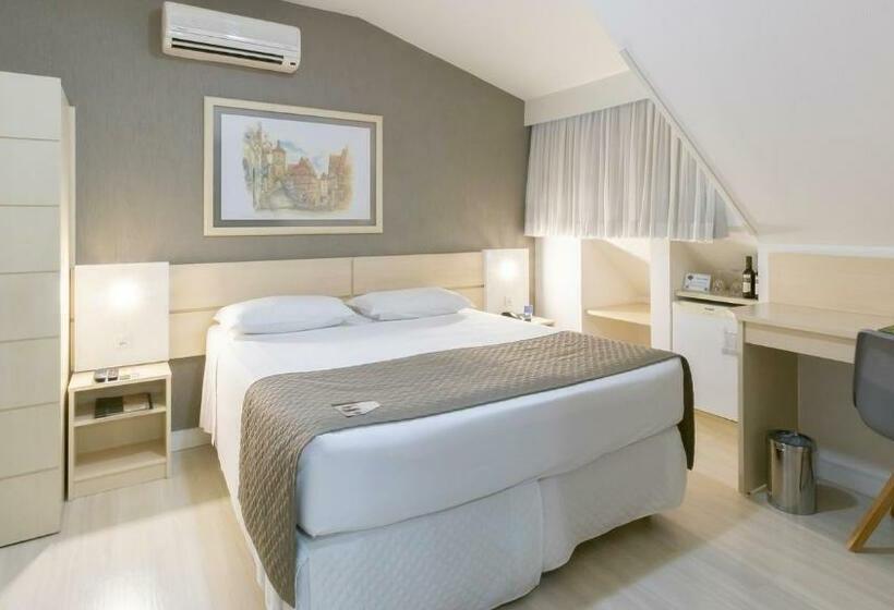 غرفة قياسية, Baviera Park