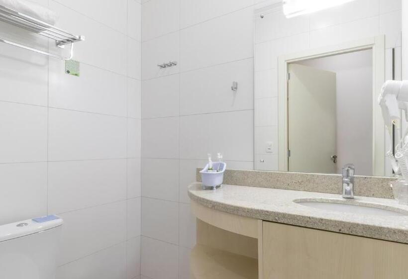 غرفة قياسية, Baviera Park