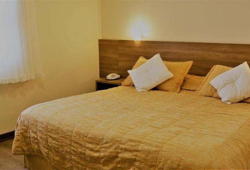 Standard Quadruple Room with Balcony, Bologna