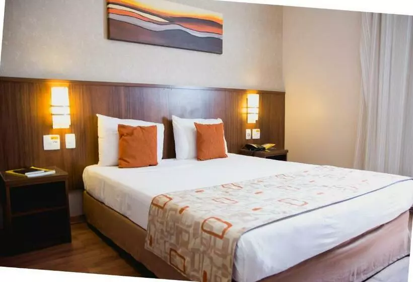 キングサイズベッドのデラックススイート, Class Hotel Varginha