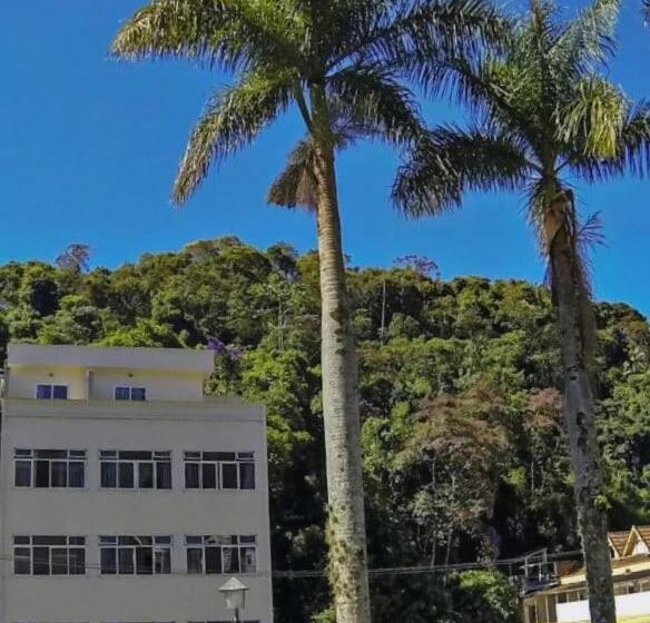 اتاق استاندارد با سرویس بهداشتی مشترک, Dom Pedro