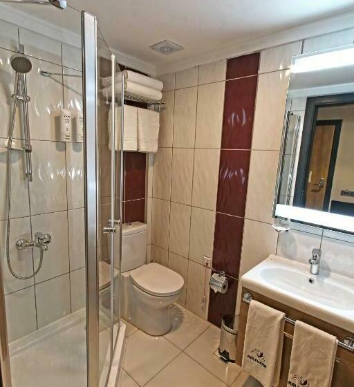 Habitació Economy Individual, Kalevera