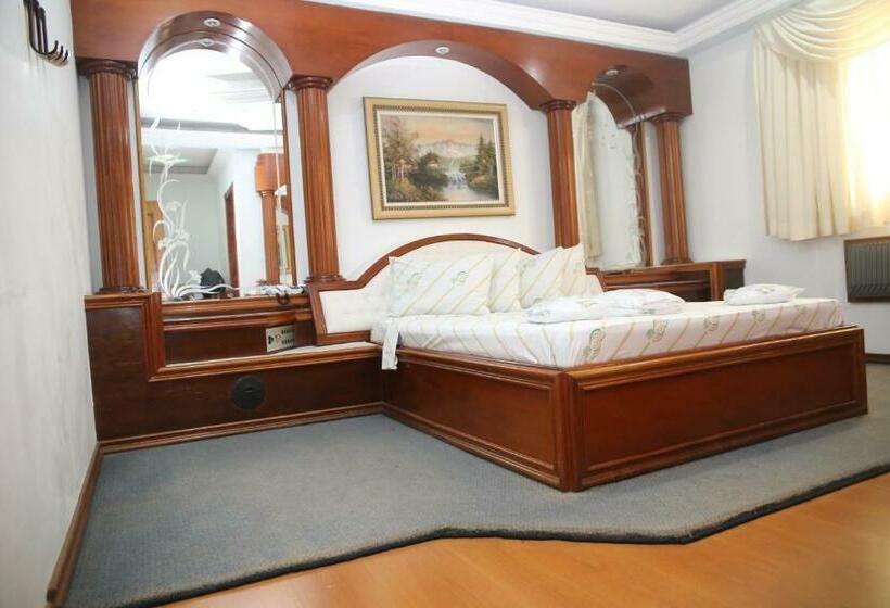 اتاق لوکس, Maison Florense