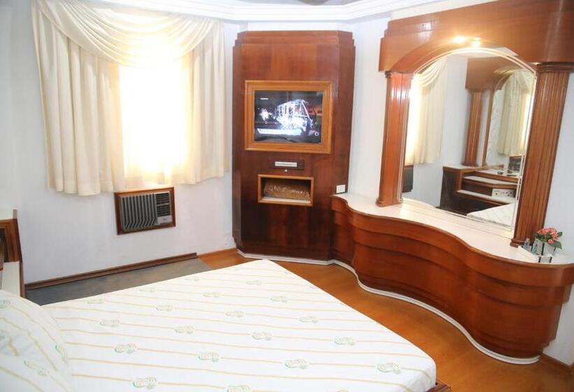 اتاق لوکس با وان آب گرم, Maison Florense