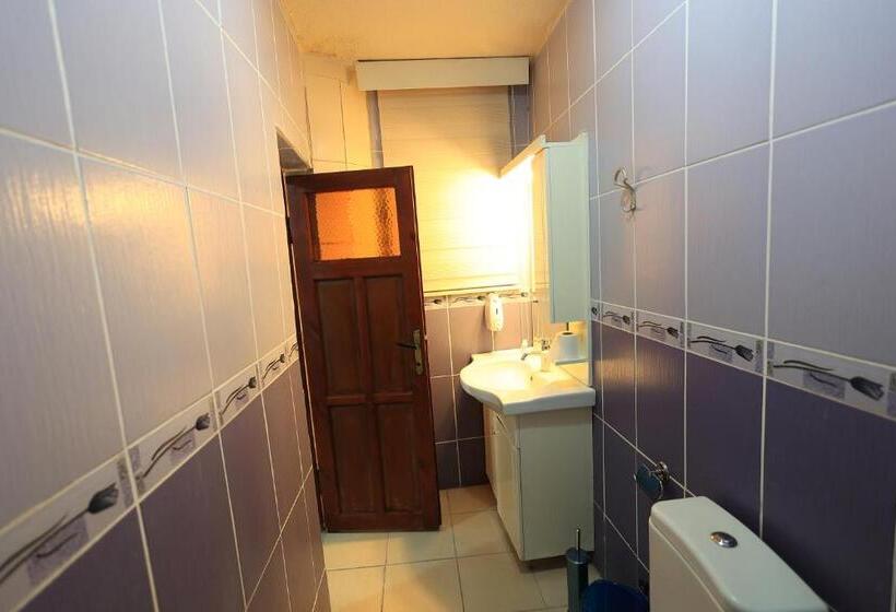 ジュニアスイート, Pacha