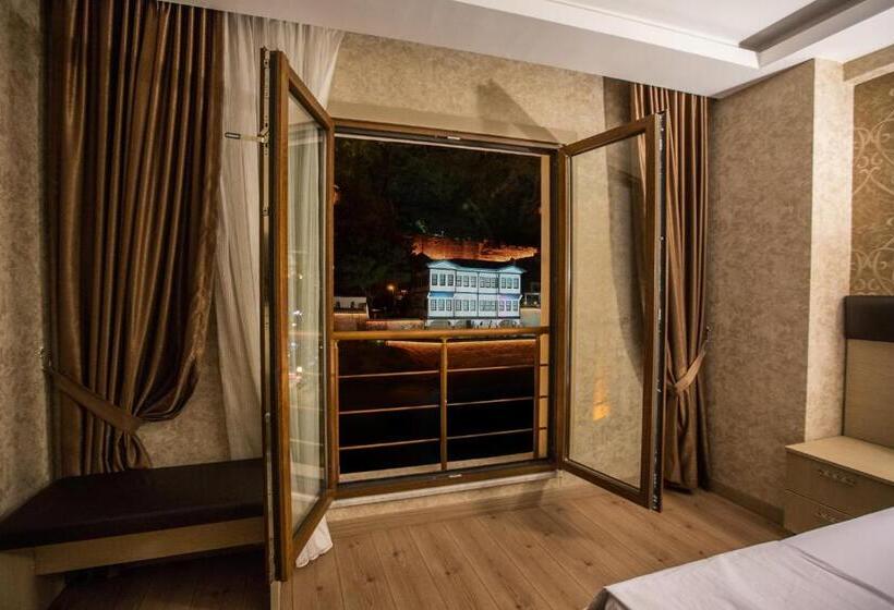 اتاق خانوادگی, Payidar