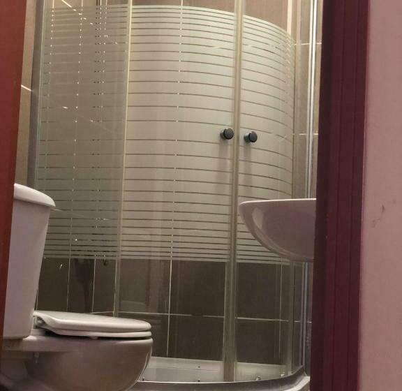 Habitació Quàdruple Estàndard, Uygun Otel