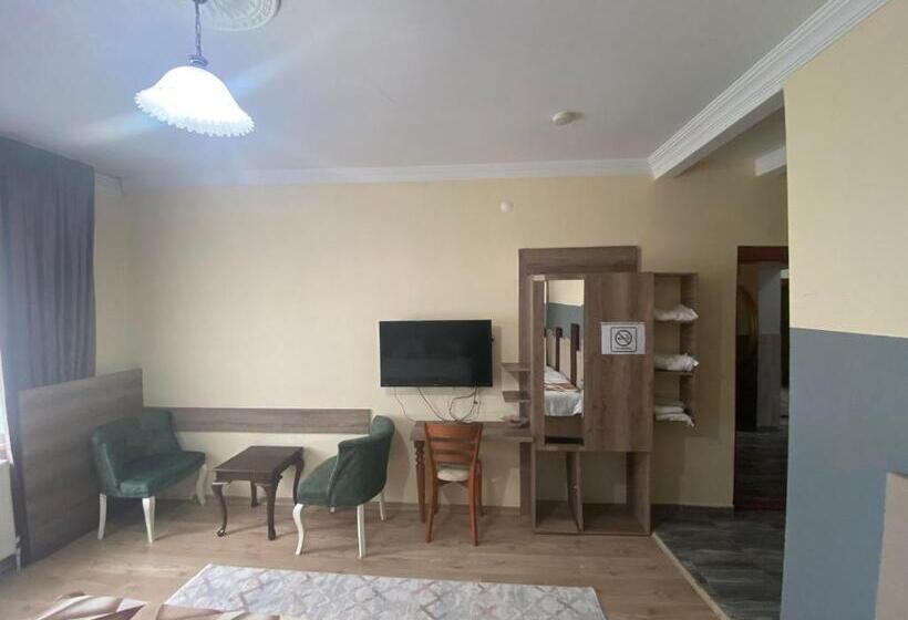 Habitació Quàdruple Estàndard, Uygun Otel