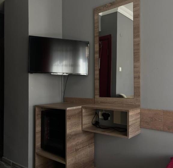 Habitació Triple Estàndard, Uygun Otel