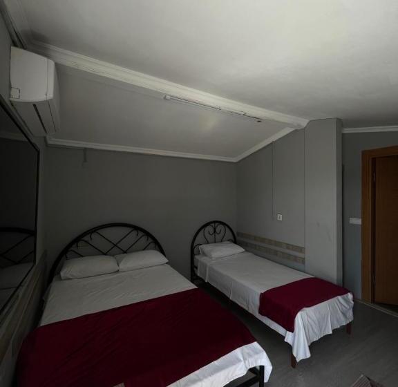 Habitació Triple Estàndard, Uygun Otel