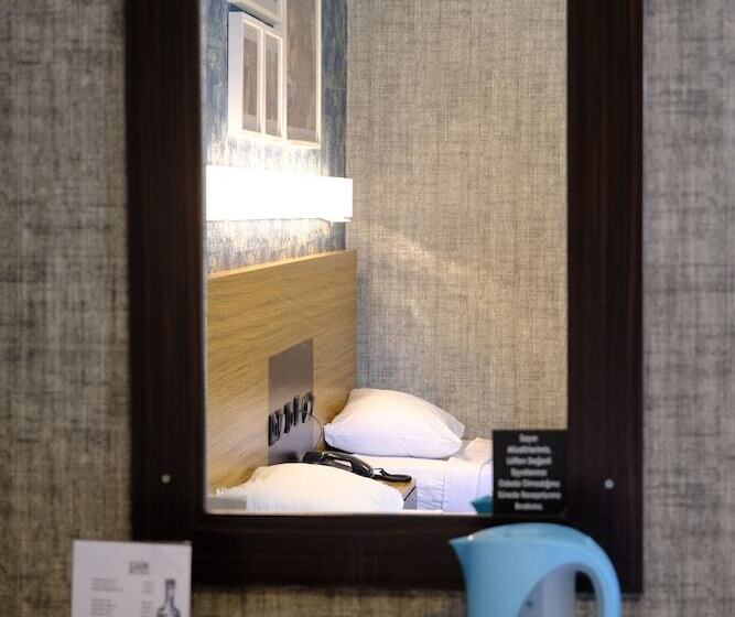 اتاق استاندارد, Esin