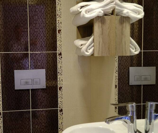 اتاق استاندارد, Esin