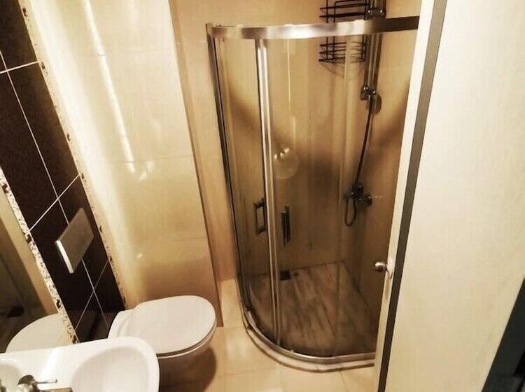 اتاق استاندارد, Esin