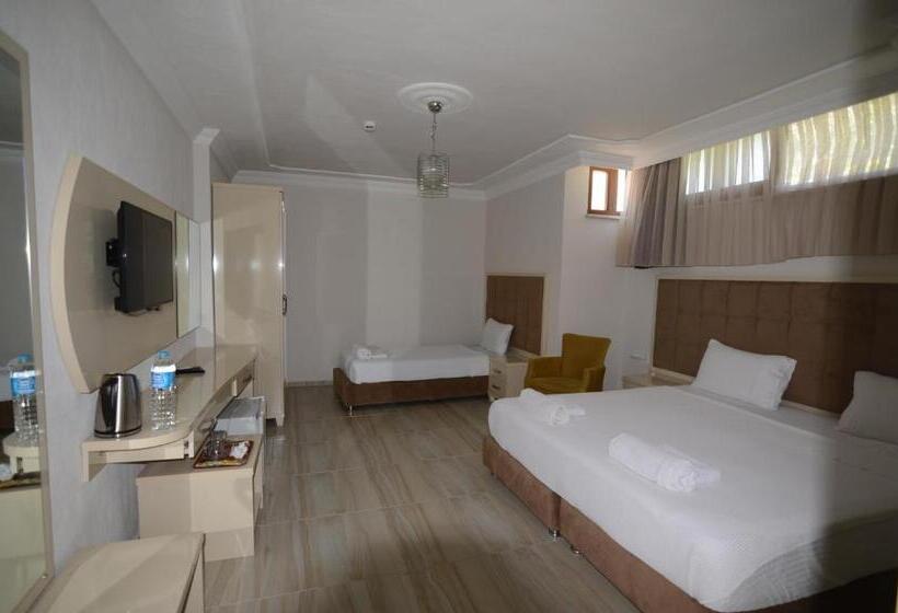 Номер Стандарт Трехместный, Funda Otel Gocek