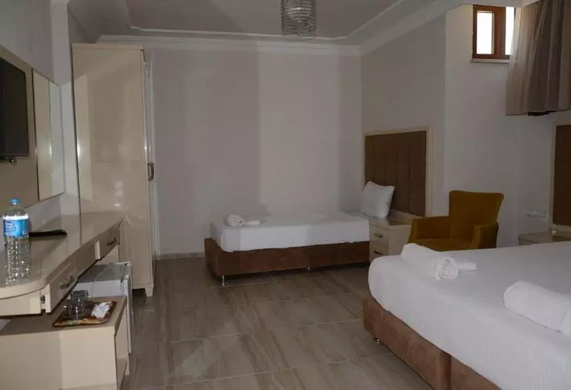 اتاق استاندارد سه نفره, Funda Otel Gocek