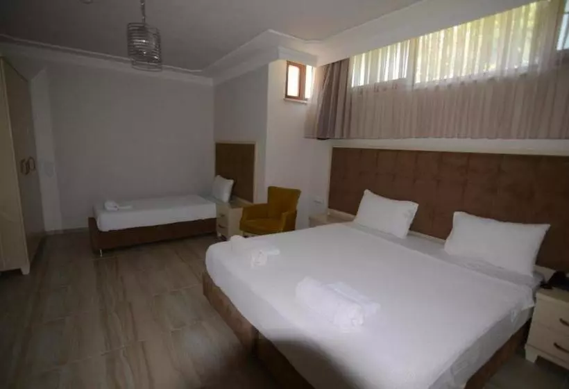 اتاق استاندارد سه نفره, Funda Otel Gocek
