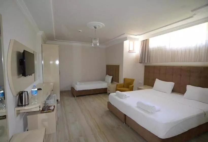 اتاق استاندارد سه نفره, Funda Otel Gocek