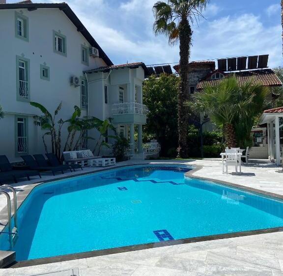 Семейный Номер, Göcek Selya