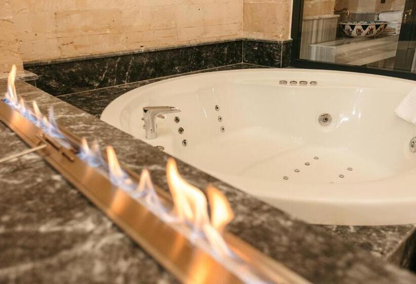 اتاق استاندارد با تخت بزرگ, Maridin