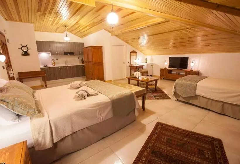 Deluxe Suite, My Marina Select