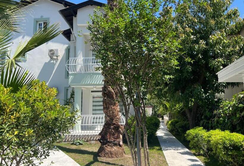 家庭间, Göcek Selya