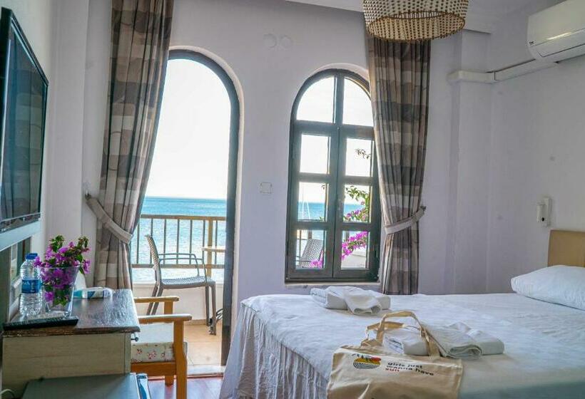 オーシャンビュースタンダードルーム, The Diplomat