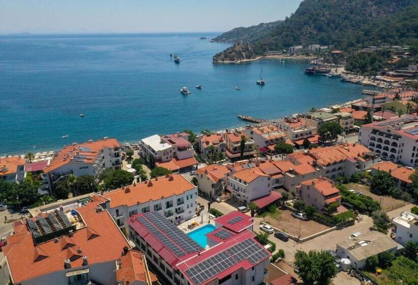 2ベッドルームアパートメント, The Diplomat