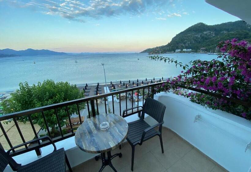 オーシャンビュースイート, The Diplomat