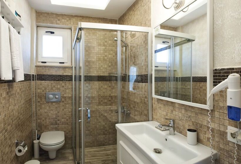 اتاق اکونومی, Vodina Alaçatı