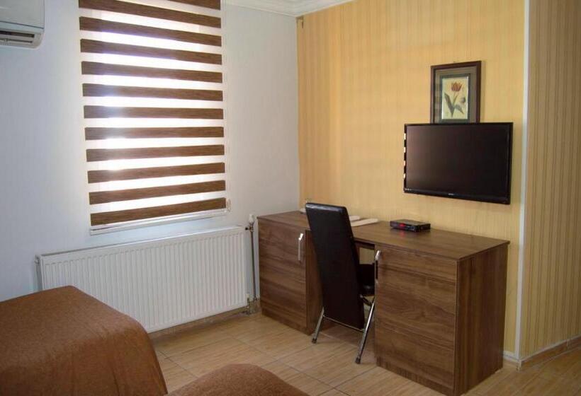 이코노미 싱글 룸, Yunus