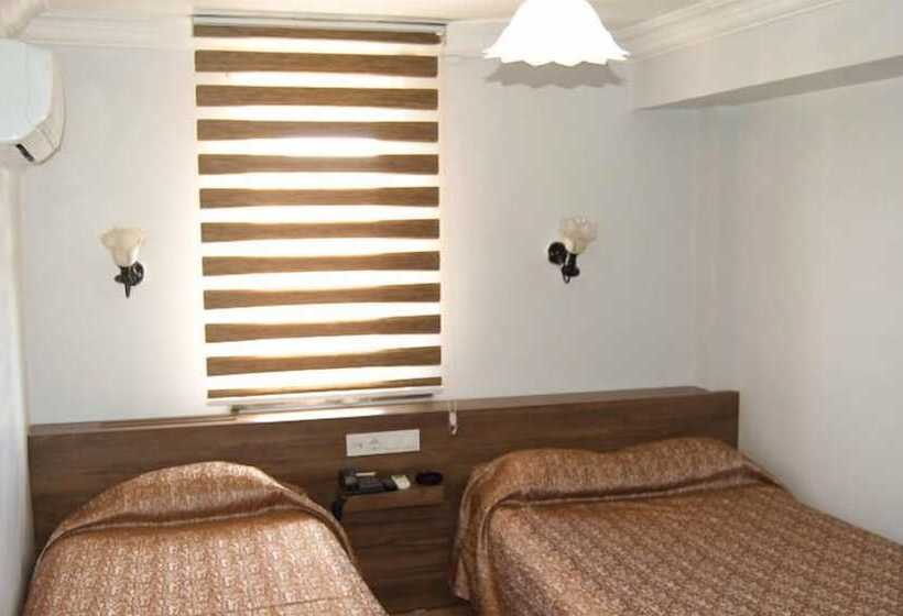 이코노미 싱글 룸, Yunus