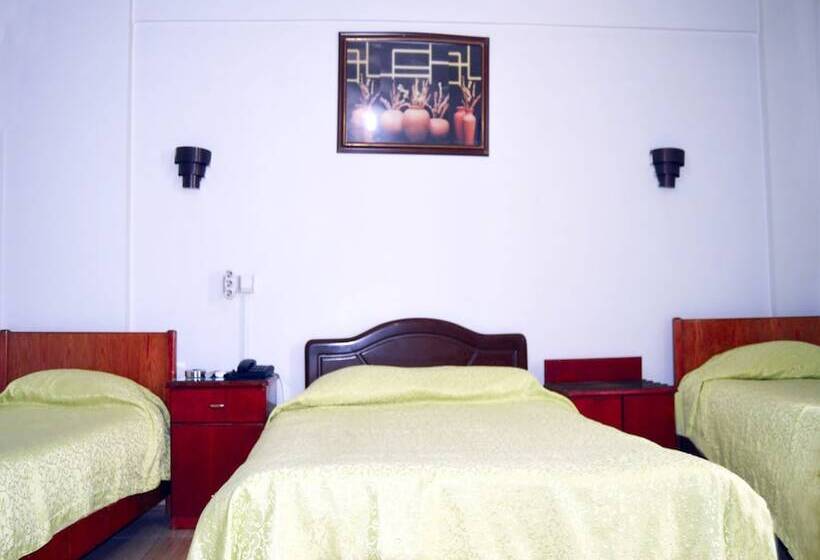 스탠다드 트리플 룸, Yunus