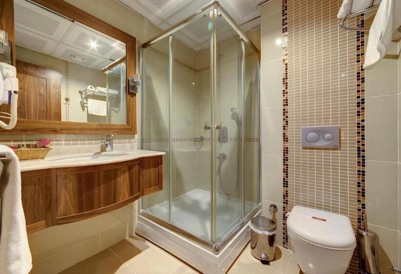 家庭间, Yücesoy Liva Hotel Spa & Convention Center Mersin