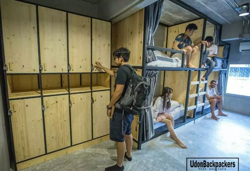 اتاق خانوادگی, Udonbackpackers Beds And Cafe