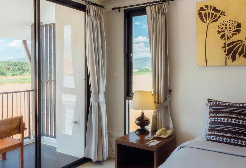 Deluxe room with river view, Fortune Riverview Hotel Chiang Khong