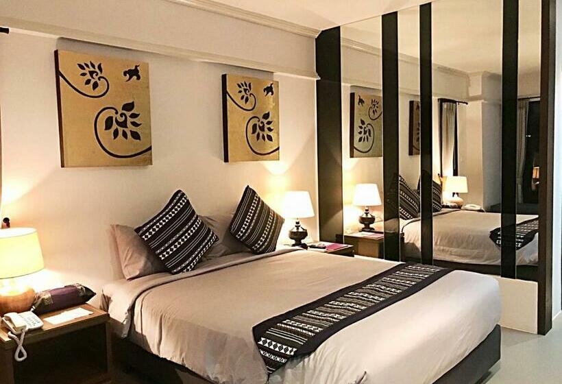 수피리어 룸 풀장 전망, Fortune Riverview Hotel Chiang Khong