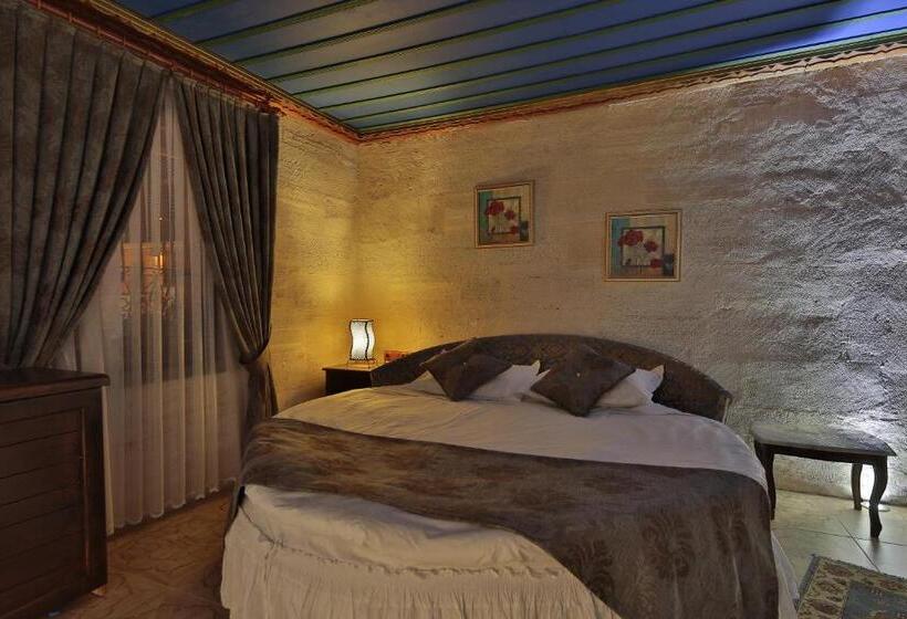 סוויטה דלוקס, Hermes Cave