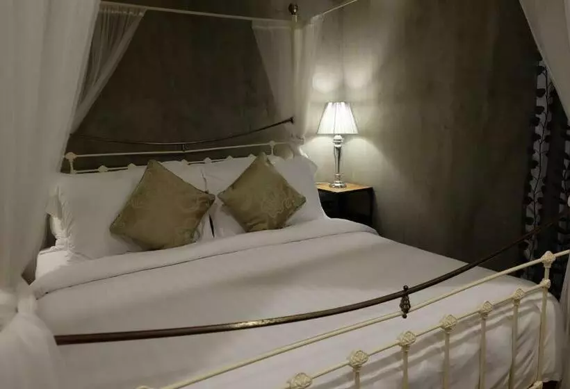 デラックスルーム, House Of Passion Amphawa