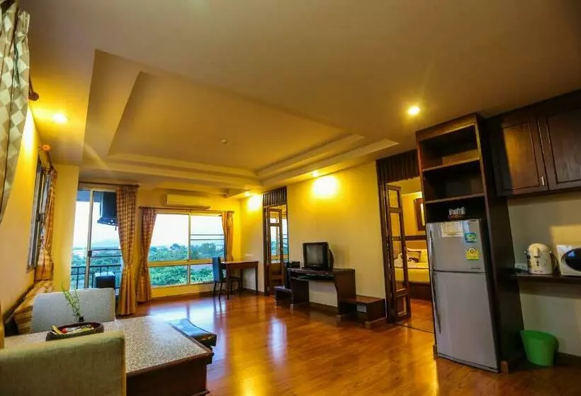 سوییت لوکس, Madina Rayong
